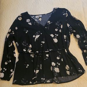 Long sleeve floral top